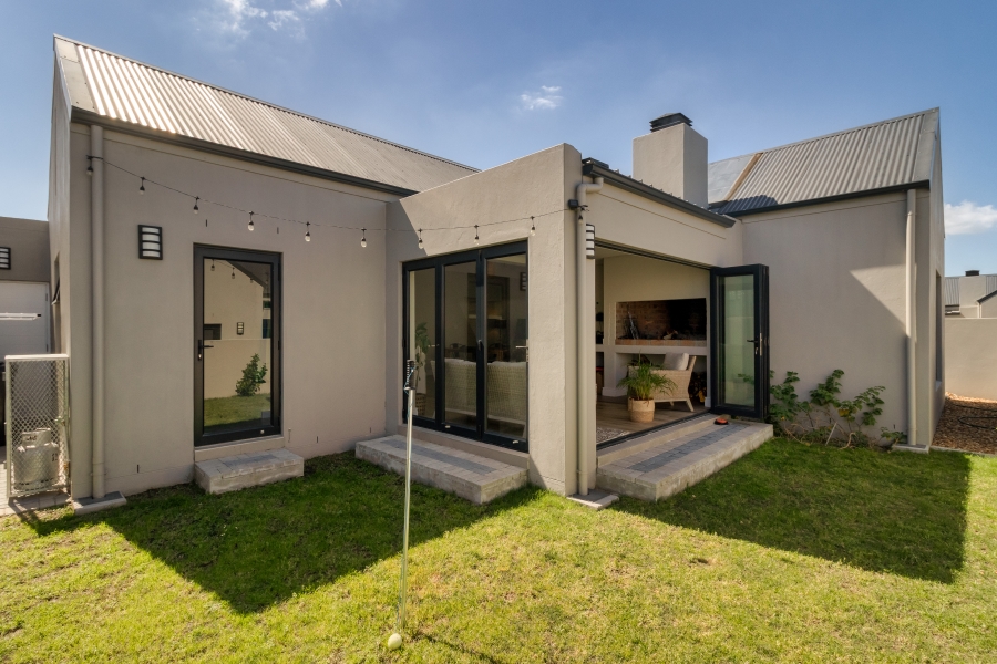 3 Bedroom Property for Sale in Aan de Wijnlanden Western Cape